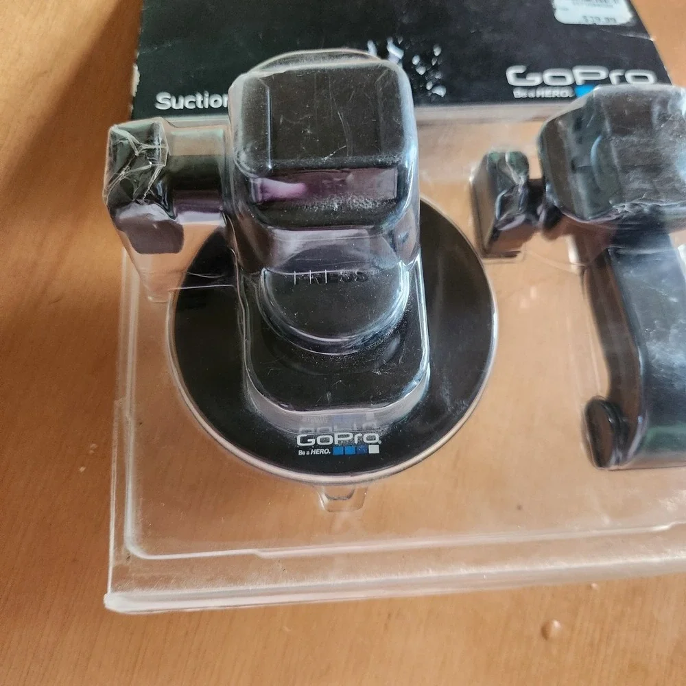 GoPro Suction Cup Mount Black AUCMT-302 GoPro‎ Official *SEALED*